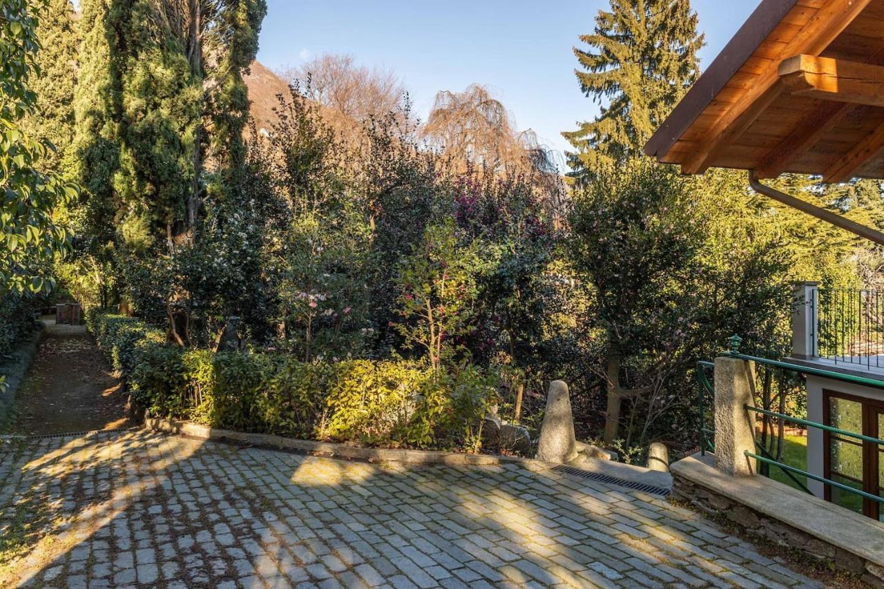 Ferienwohnung La Camelia D'Oro Oggebio Exterior foto