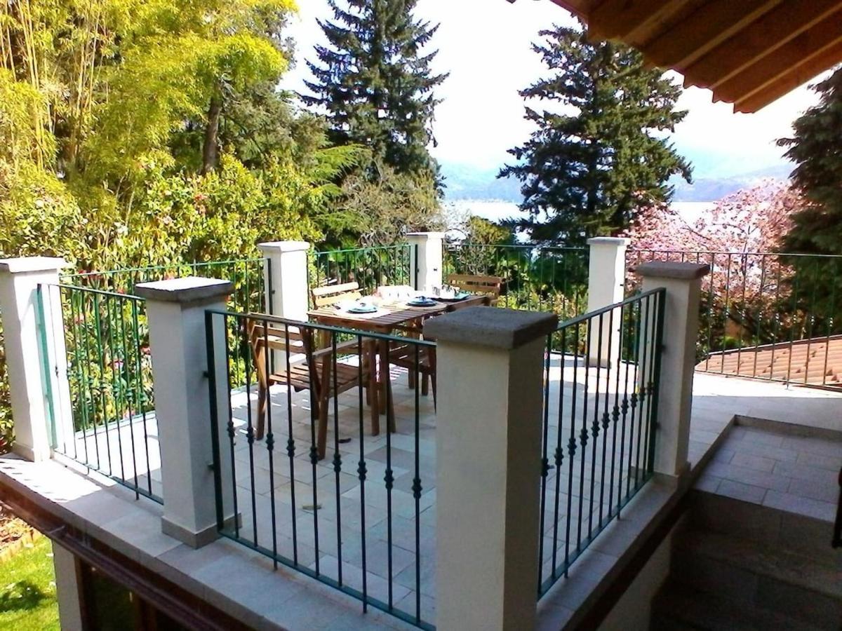 Ferienwohnung La Camelia D'Oro Oggebio Exterior foto