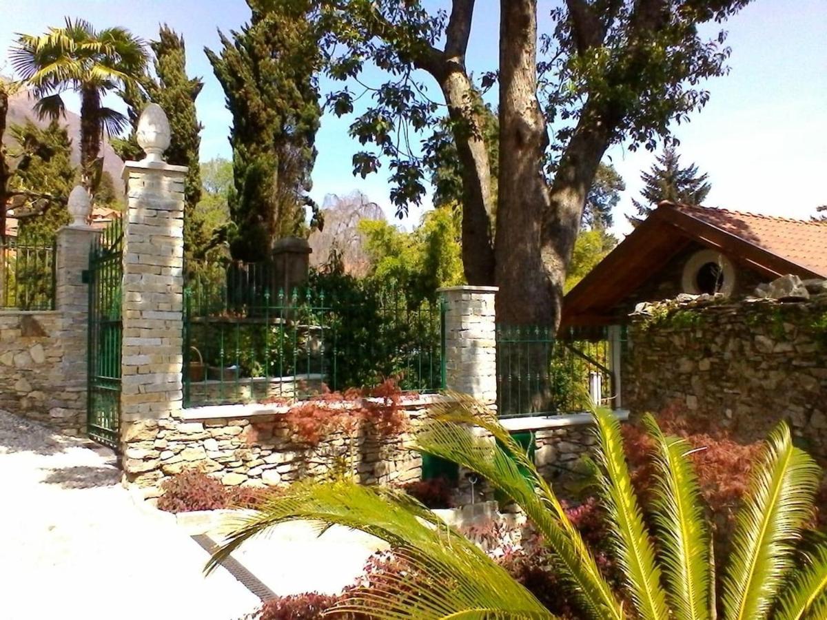 Ferienwohnung La Camelia D'Oro Oggebio Exterior foto