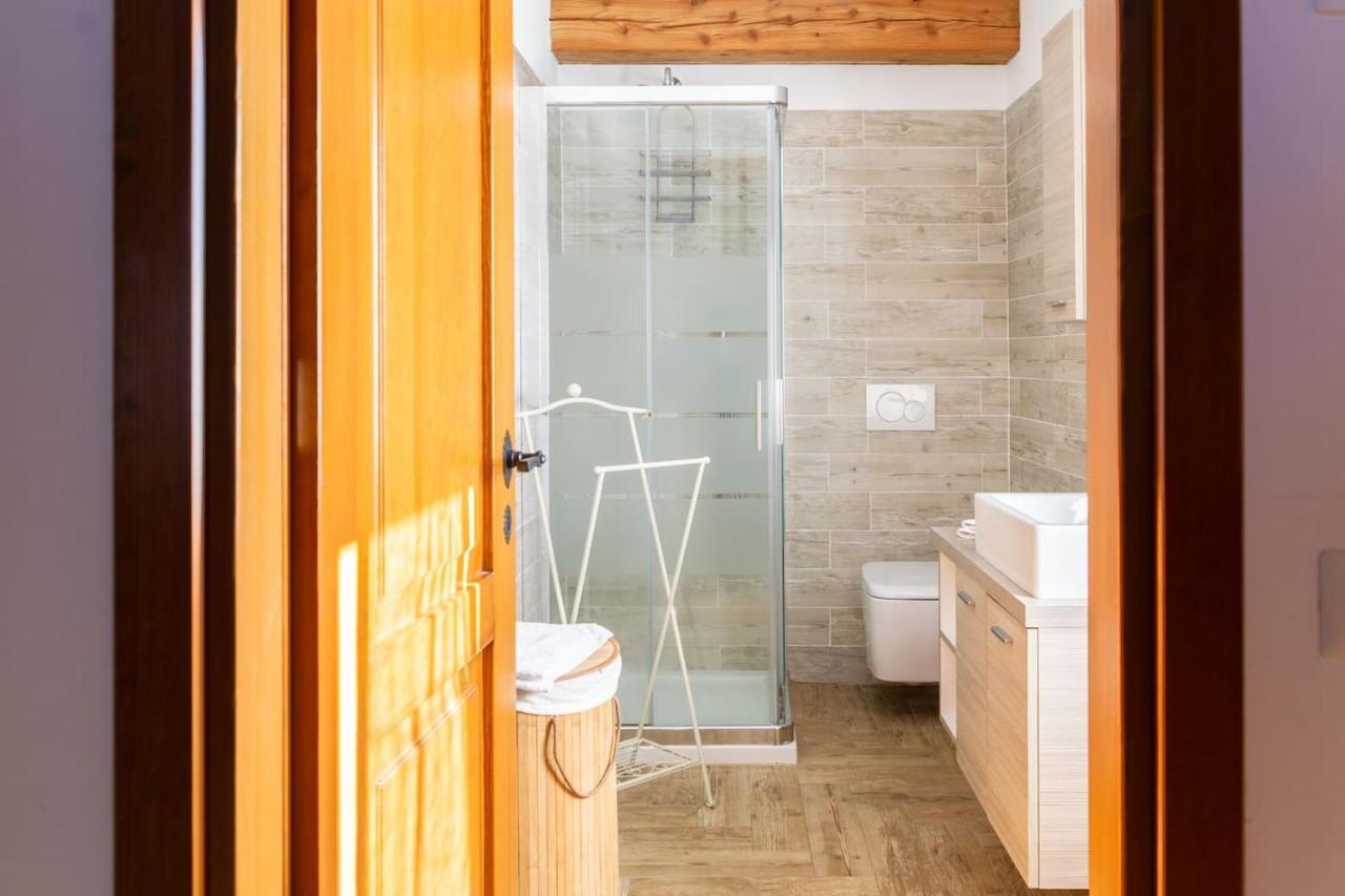 Ferienwohnung La Camelia D'Oro Oggebio Exterior foto