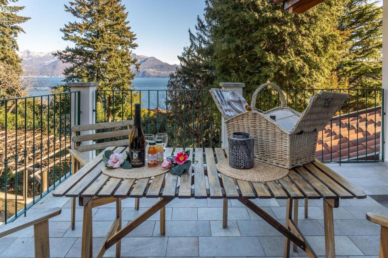 Ferienwohnung La Camelia D'Oro Oggebio Exterior foto