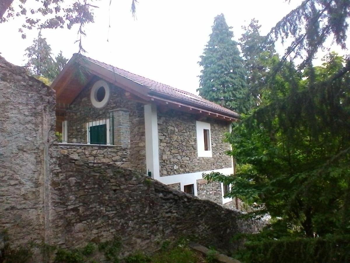 Ferienwohnung La Camelia D'Oro Oggebio Exterior foto